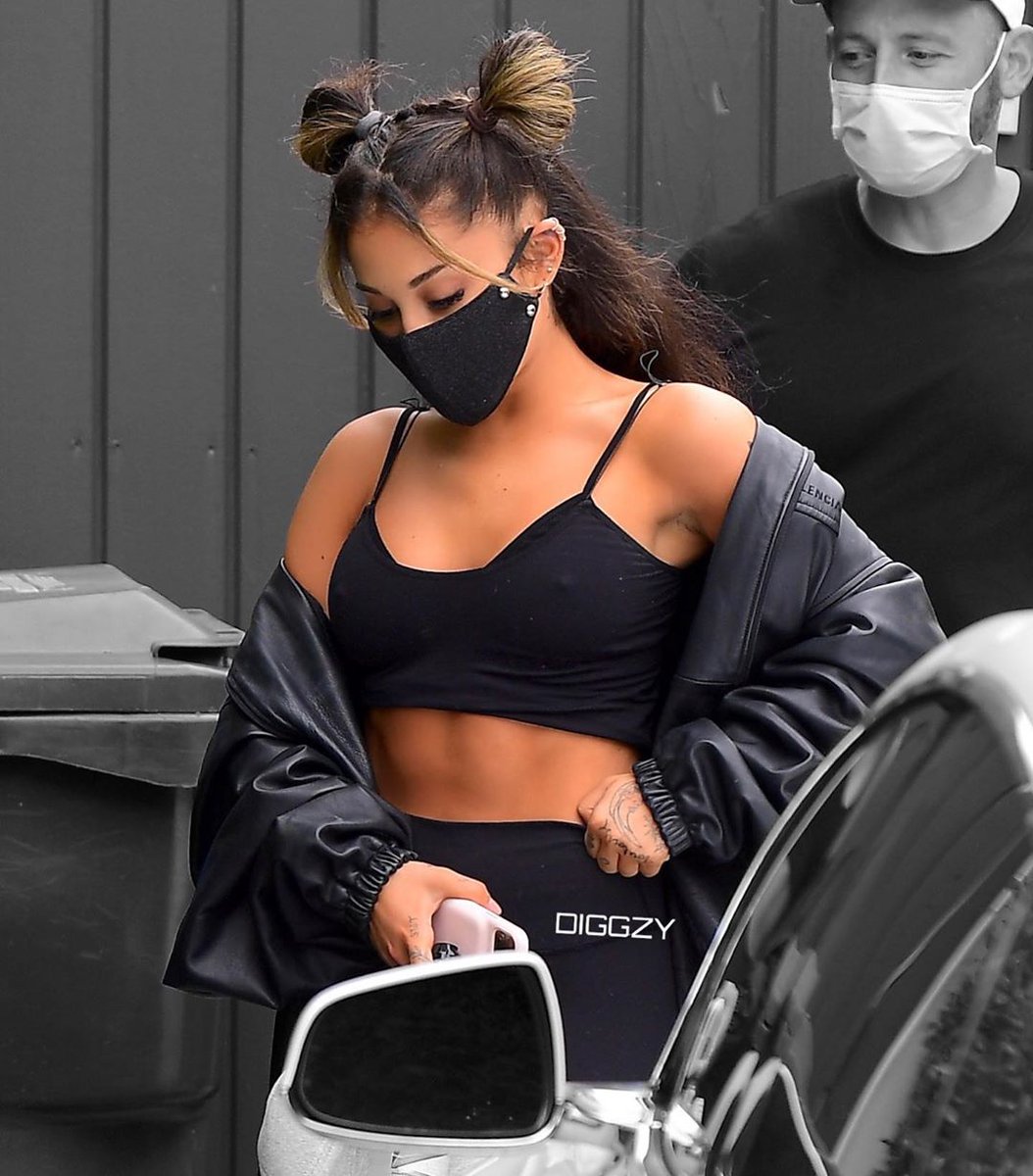 Ariana Grande got the best style a thread: