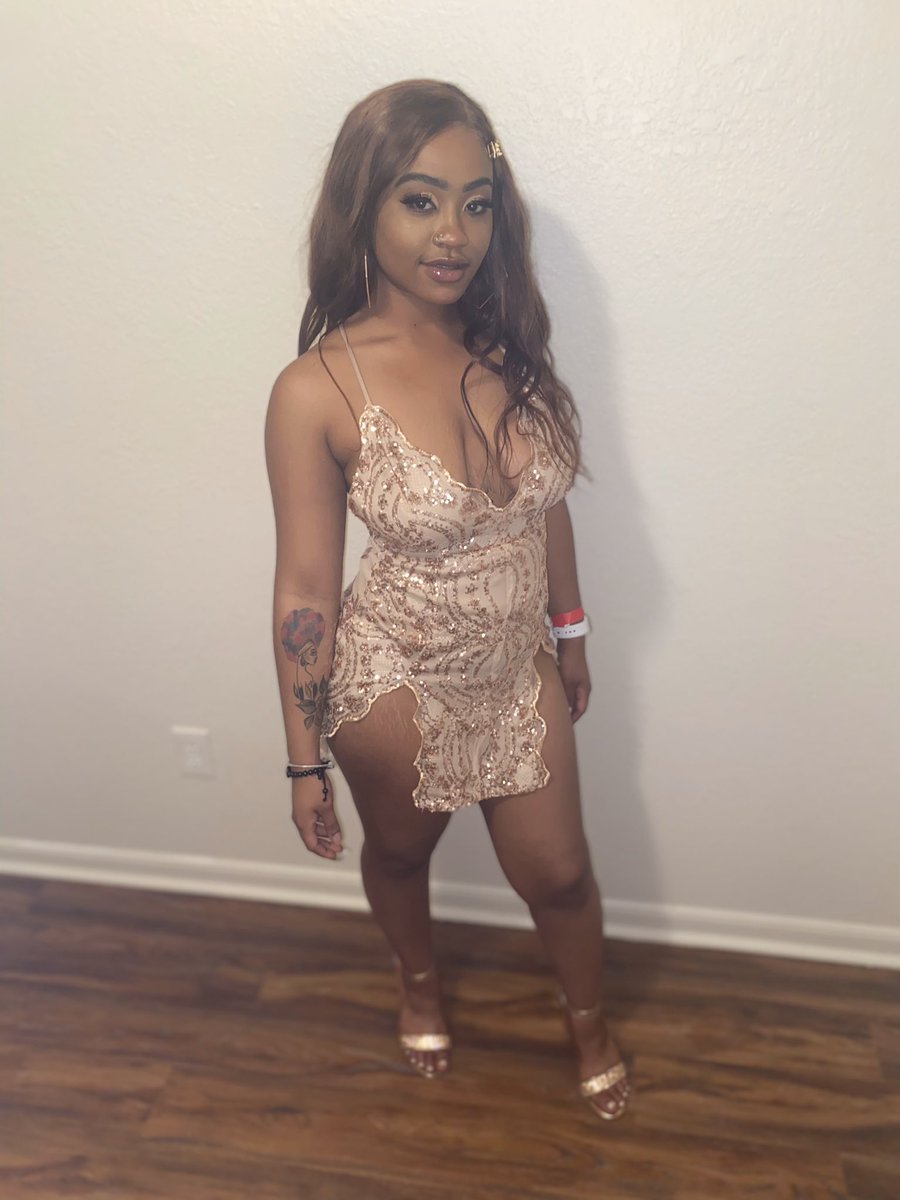 chennxl's tweet photo. #21bitchessss 🥳😈 https://t.co/JYEgzttqYf