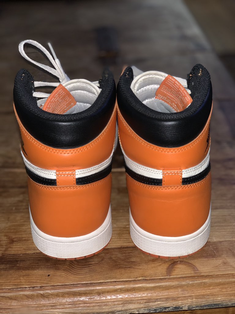 KickzPreme's tweet photo. WTS Reversed Shattered Backboards Size 10.5. Hearing all offers. Dm for more pics or any questions. RT please https://t.co/LEYvicy7MW