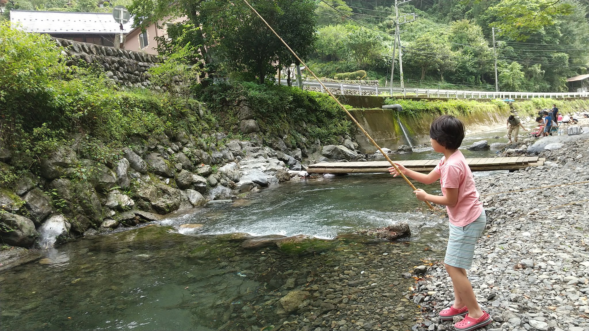 تويتر 大澤加門 カモン على تويتر 前からやってみたかったこと 渓流釣りして焼いて食べる たくさん釣れました マス 美味しかったです 楽しかった 渓流釣り マス釣り マスの塩焼き ソーシャルディスタンスばっちり マイナスイオンたっぷり 東京都内