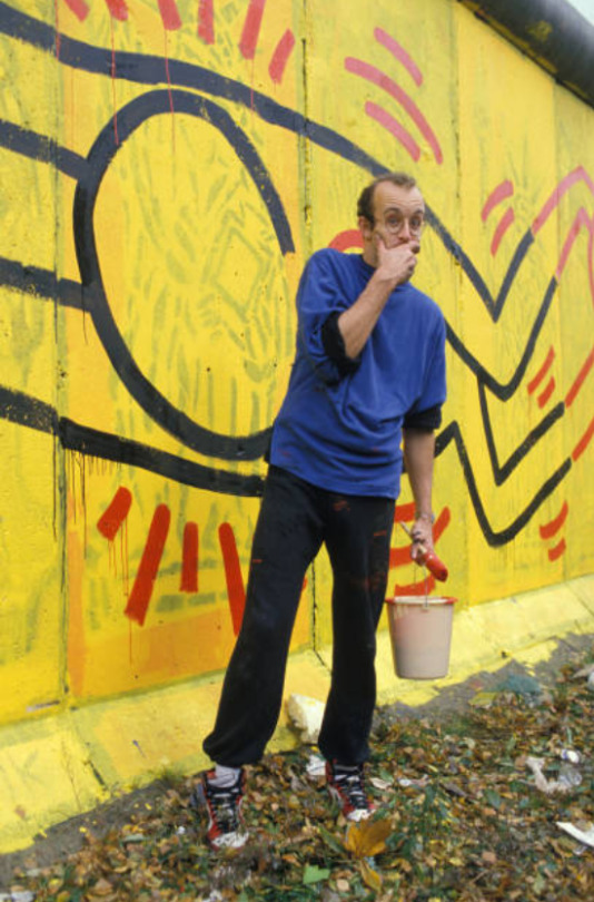 Keith Haring rocking the Air Jordan 