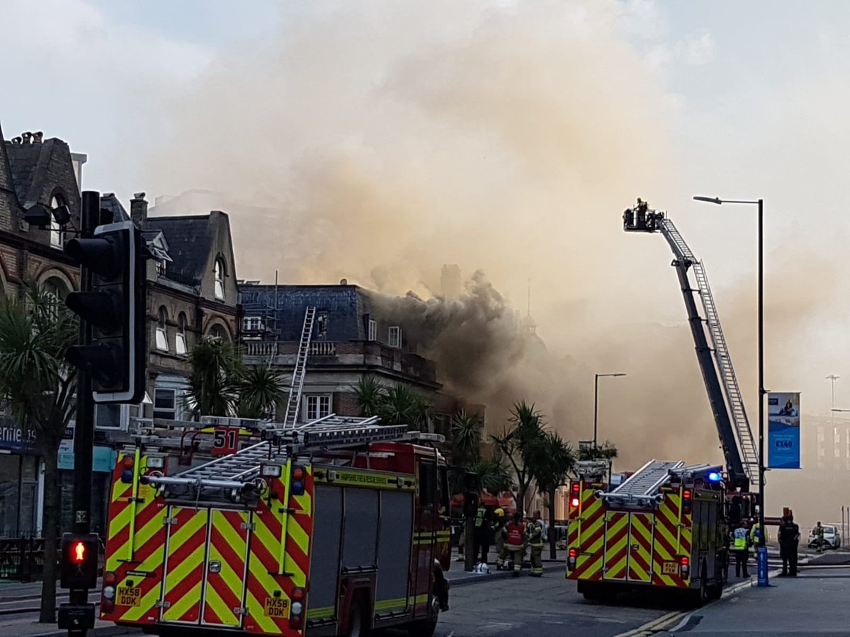 Crews remain in attendance at Holdenhurst Road and will do overnight and into tomorrow. Road will remain closed so please find alternative routes to avoid delays <a href="/dorsetpolice/">Dorset Police</a> working with crews from @Hants_fire