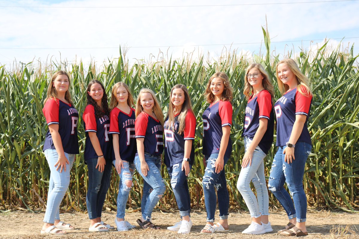 LaurieNorrisLPS's tweet photo. Our LHS sophomores girls are ready for our upcoming football season #sophmores#dancersofthecorn @TheBurgSports  @lewisburg_dance @COTCSS @GinDarlin7 @RollTideTiffany https://t.co/WEAbqATOWX