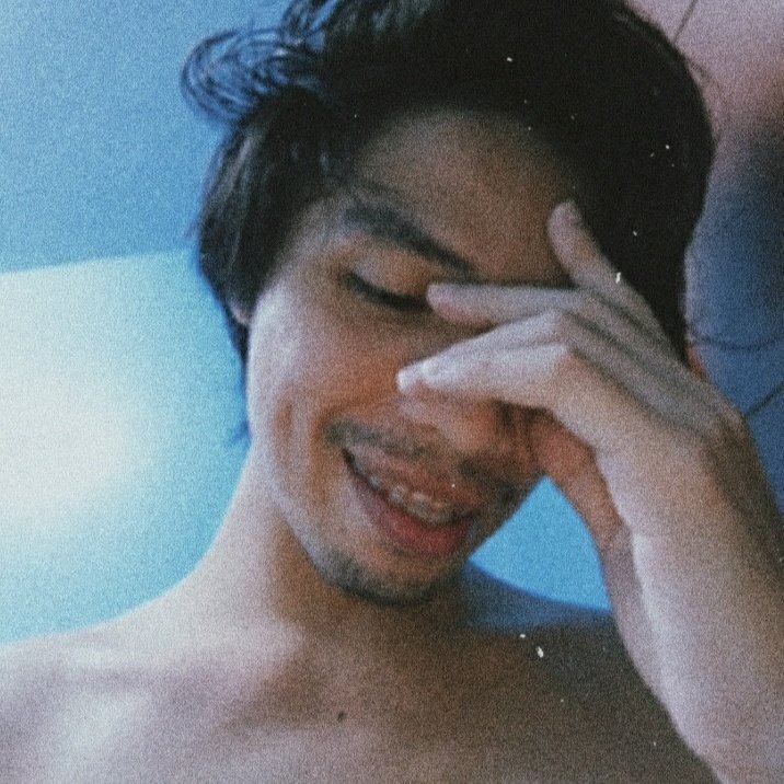 jrsantelices13's tweet photo. #NewProfilePic #selfie
#single #contented #Longhairdontcare #beird #MUSTACHE #fighting #selflove ❤ https://t.co/o1Of6Hkm0d