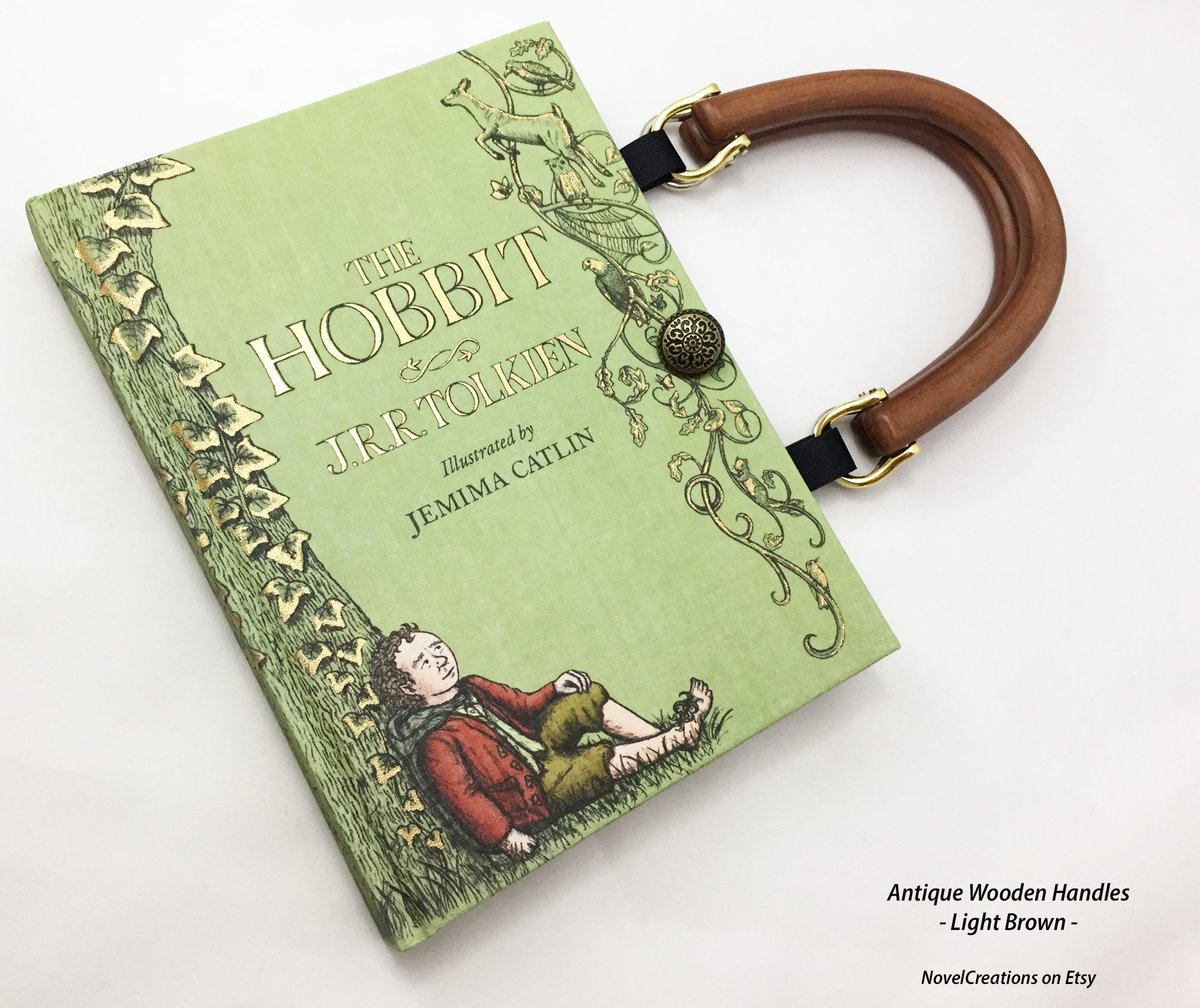 NovelCreations's tweet photo. The Hobbit Book Purse - JRR Tolkien Book Cover Handbag - The Hobbit Book Clutch - LoTR Cosplay Costume - The Shire Pocketbook - LoTR Gift https://t.co/KBhAcqmdWO #Etsymntt #booklover #bookpurse #BookCoverHandbag https://t.co/LtZGFTxFmD