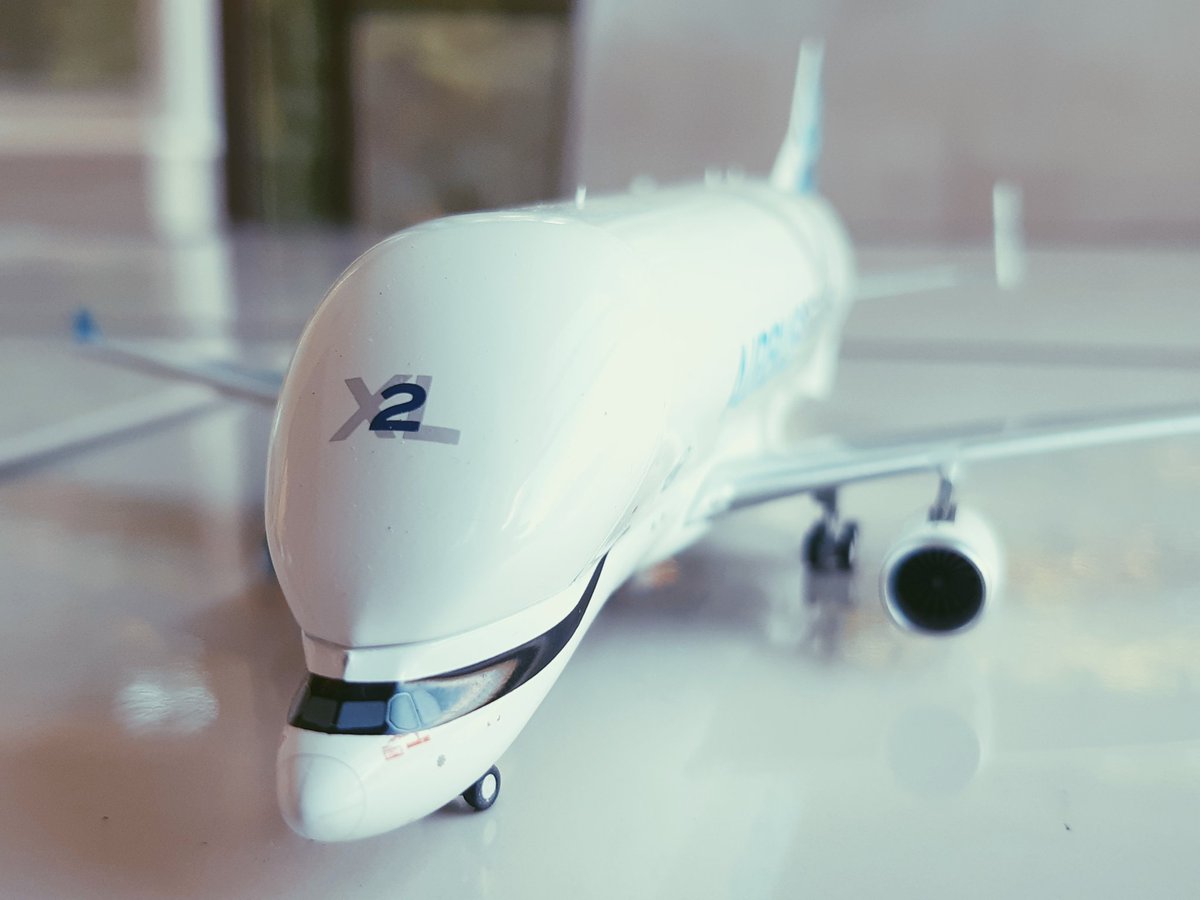 LakeModels's tweet image. Three BelugaXl emigrating this month 🐳🐳🐳. Its a very rare sighting 😉📸✅. @ngmodel_global @Airbus #ngmodels #1400scale #belugaxl