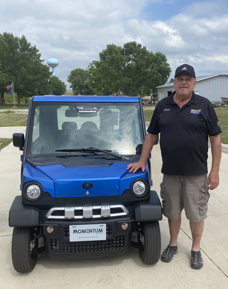 Beep, beep...Chuck has the keys to the <a href="/Momentum_MW/">Momentum MotorWerks</a> 🚙! Congratulations on your new Coupe! 
#EVs
#electricvehicles
#golfcartlife
#iowa
