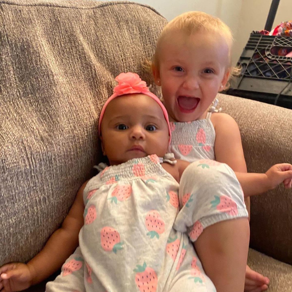 heymannarryn's tweet photo. my beautiful babiesππ
#EloiseRose #AriaSimone #sisters #daughters #obsessedwiththem https://t.co/Fi31TNxXzA