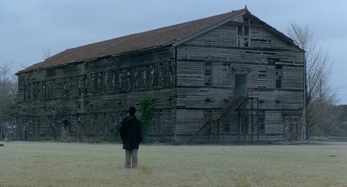 Rewatched CURE and it remains one of the eeriest films I've ever seen