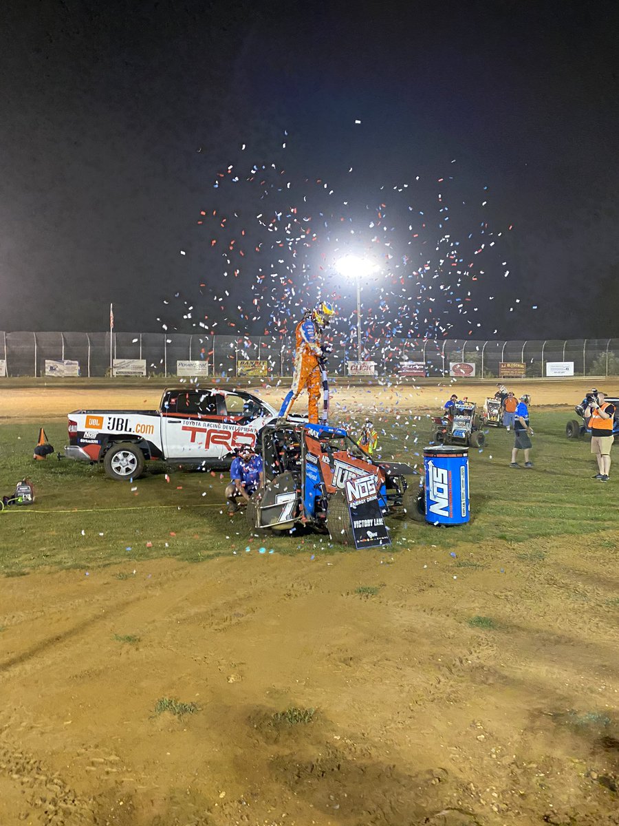 ClausonMarshall's tweet photo. #ParkedIt https://t.co/O2kKrpsBpg