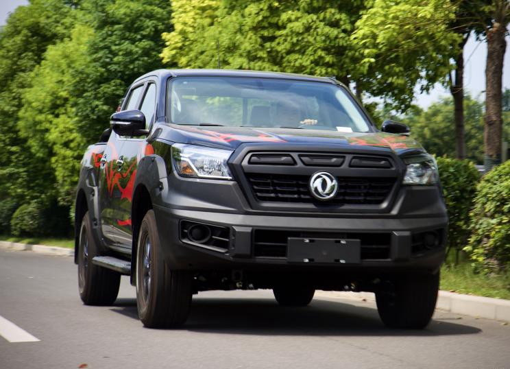 chinapev1's tweet photo. Zhengzhou-Nissan Ruiqi 6 (#Rich6) off-road #pickup started pre-sales, price starts at 144,800 yuan. The off-road version is powered by a M9T diesel engine derived from Renault-Nissan, matches the 2nd-gen 8AT from ZF, max. power 120kW, peak torque 380 N·m. #Ruiqi6 #DongfengRich6 https://t.co/wU4XApHlsp