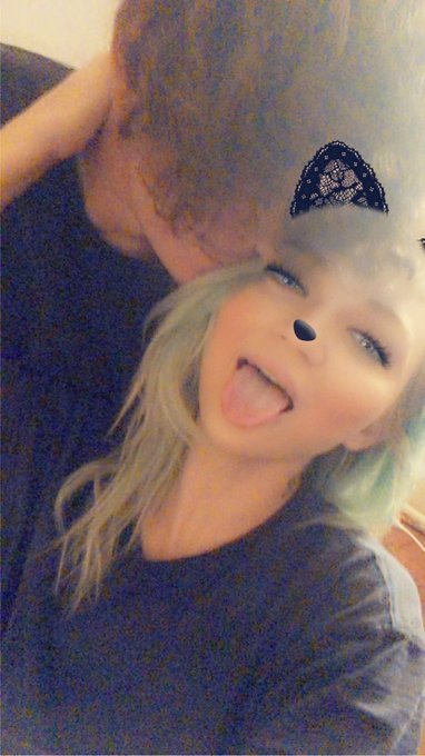 It&rsquo;s daddy bitchezzz https://t.co/v6SUNTpiXc<a href="/tag/dakotadollz"class="tags"><span>#dakotadollz</span></a>