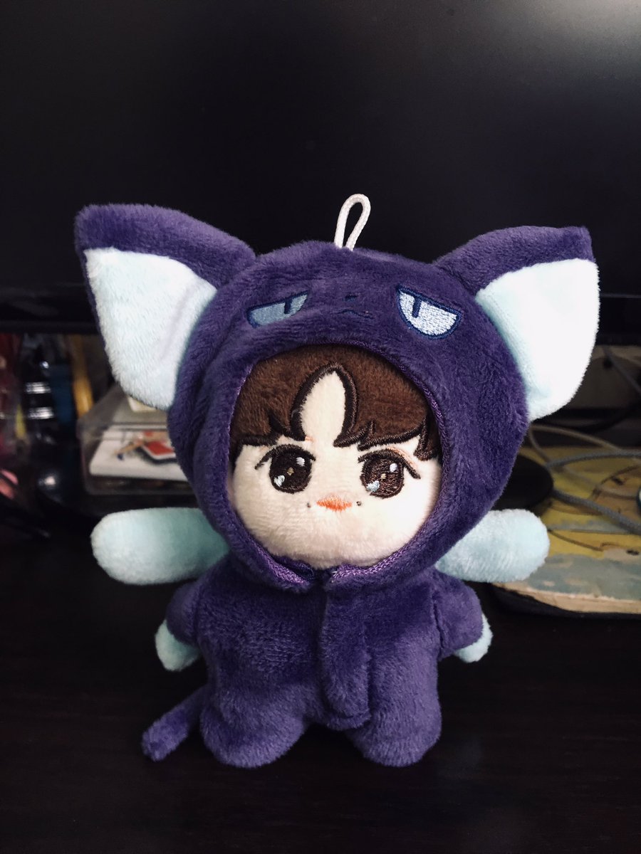 Cutie T-rex 🦖 #ยูซอนโฮ #YOOSEONHO
#미니떤토끼 #10cm인형 #유선호