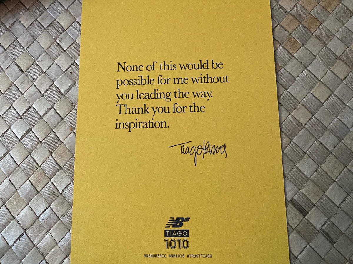 ElSenorNewYork's tweet photo. Thanks & congrats El Señor @tiagolemoskt for the new signature shoe, well deserved and super clean design @nbnumeric you guys know how to make an old man feel good 😃🤜🏽🤛🏽 #nm1010 #trusttiago #newbalance #sneakerhead https://t.co/3cgpE6xfqd