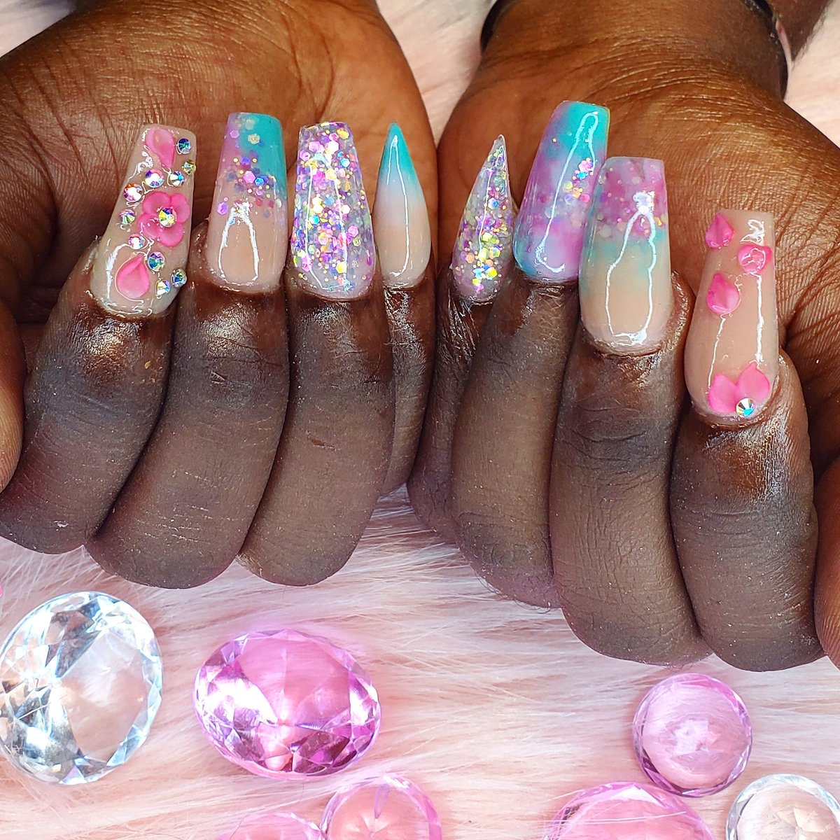 PinkTipz's tweet photo. TAMPA NAIL TECH 
#pinktipz #813nails #tampanailtech #tampanails #tampatalent #727nails #brandonnailtech #clearwaternails #brandonnails #blackgirlsdonails #blacknailtech #girlceo #allacrylic #affordablenails #nopolish #newartist #blingnails #homenailtech #freestylenails https://t.co/ufBxxSLhqQ