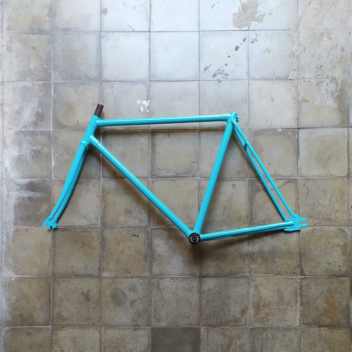 wweirdddd's tweet photo. WTS Frame classic nice geo
Size 52an
Kondisi 90%
Siap pakai
Repaint warna tosca
harga : 580K (free ongkir pulau jawa)
Kirim kirim amanah
Ready BL
#fnfjb #fixie #fixiesurabaya #fixieindonesia #jualpartfixie #fixiebikemarket #jualfixedgear https://t.co/dWcRLzvEn7