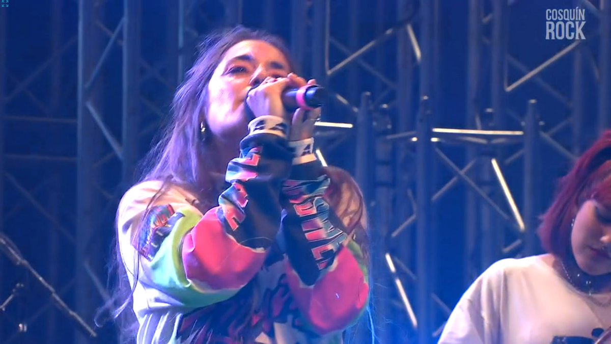 rocksalta's tweet photo. #CROnline. Muy bueno lo de @sarahebeok y su banda en el @Cosquin_Rock. La cantante agradeció a todos los técnicos que estaban trabajando en el #TeatroVorterix otro de los tantos rubros sumamente perjudicados por la pandemia. 

#CROnline #CosquinRock #CosquinRockOnline https://t.co/aVCnOcQn6g
