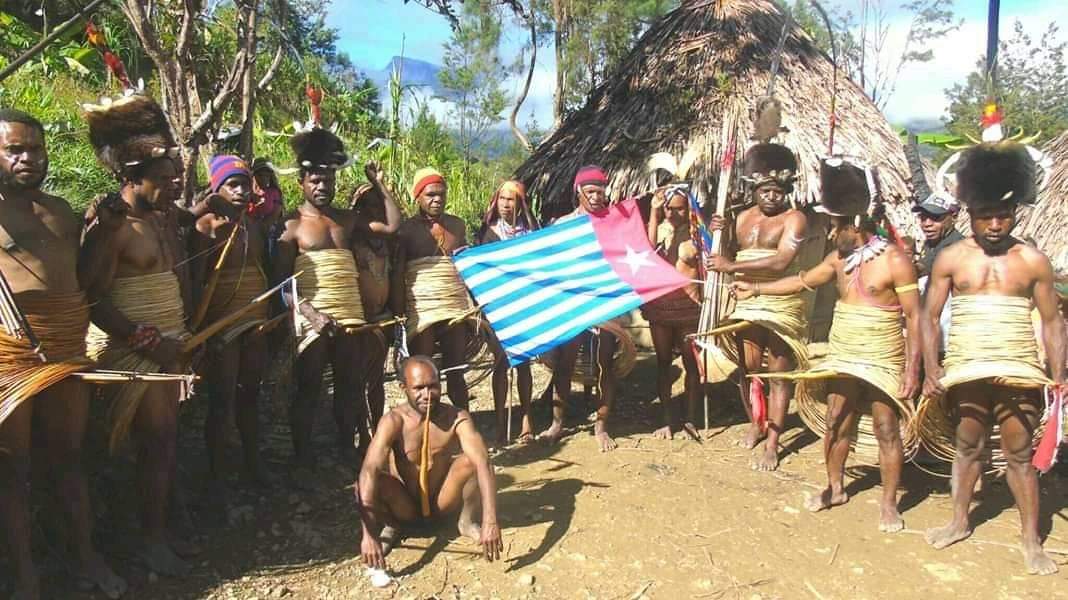 StrackyYally's tweet photo. Happy International Day of the World's Indigenous Peoples Today August 9/2020
Pasin bilong all man long Bus, culture of my idention.
#MasyarakatAdat #Culture #InternationalDay
#Papuansphoto.
#StarMountain#WamexManggi#moutainpeople.#Westpapua https://t.co/R0m1ApbBjE