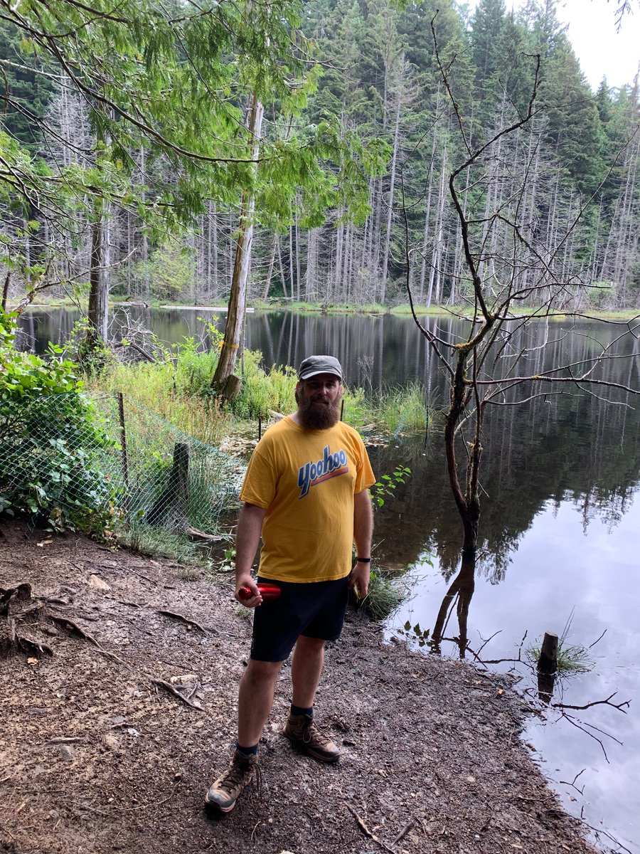 drvan's tweet photo. OnThe42nd #DaysOfSummer a hike to #WhyteLake in @WestVanDistrict w/ colleague S.B. It's a nice short hike w/ a nice end payoff. Then off to #TheBakehouse in #Dundarave, @DelanysCoffeeHouse, & a great new find: #TheKnitAndStitchShoppe where I bought a great alternative 2 #NoroWool https://t.co/IKyLvwjg0K