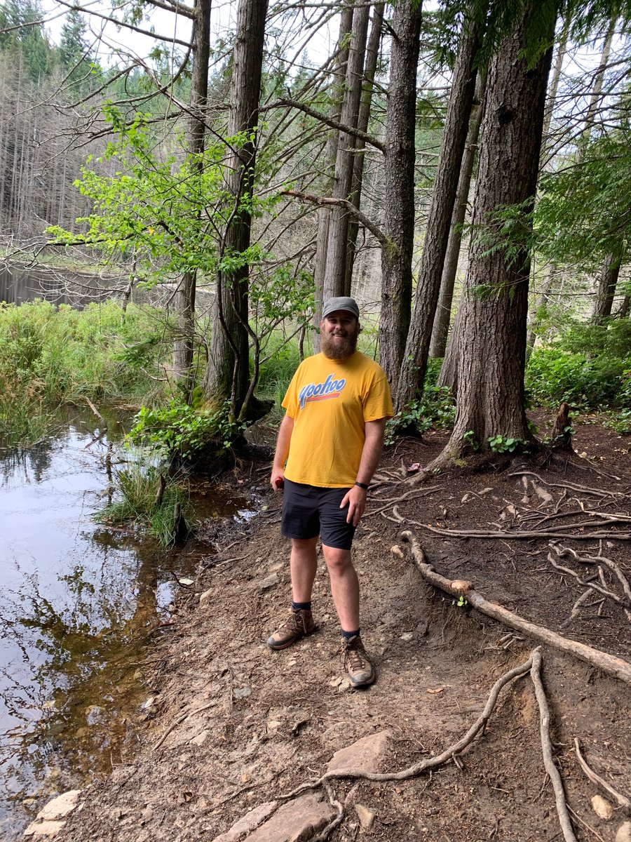 drvan's tweet photo. OnThe42nd #DaysOfSummer a hike to #WhyteLake in @WestVanDistrict w/ colleague S.B. It's a nice short hike w/ a nice end payoff. Then off to #TheBakehouse in #Dundarave, @DelanysCoffeeHouse, & a great new find: #TheKnitAndStitchShoppe where I bought a great alternative 2 #NoroWool https://t.co/IKyLvwjg0K