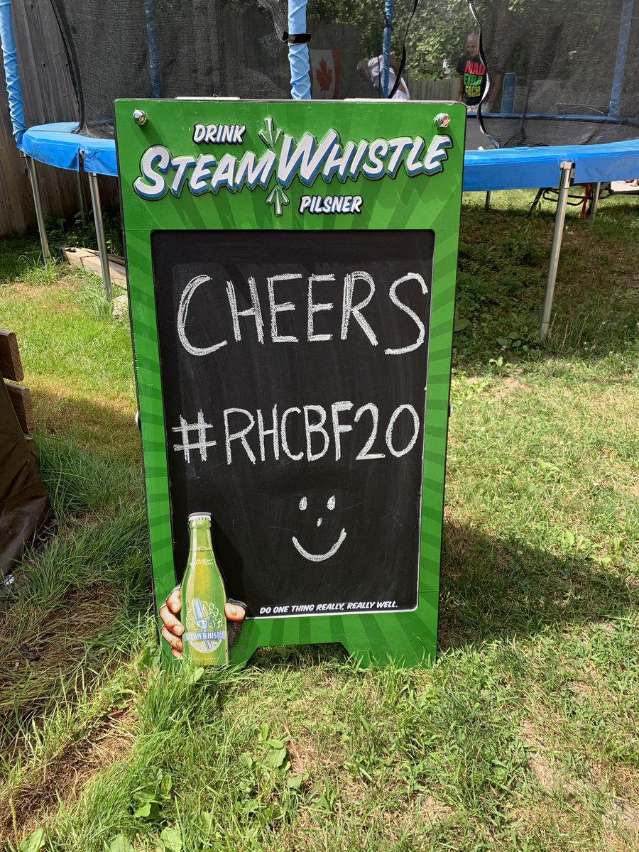 chrisd6979's tweet photo. Fantastic day in backyard chillin with a wide assortment of delicious craft brews and family #cheers 🍻#RHCBF2020 @SteamWhistle https://t.co/CeYY5ToOOk