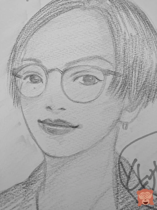 @howari666 メガネほわちゃん、ついついお絵描きさせていただきました(*^-^*)
どうしても漫画絵になっちゃうけど…? 