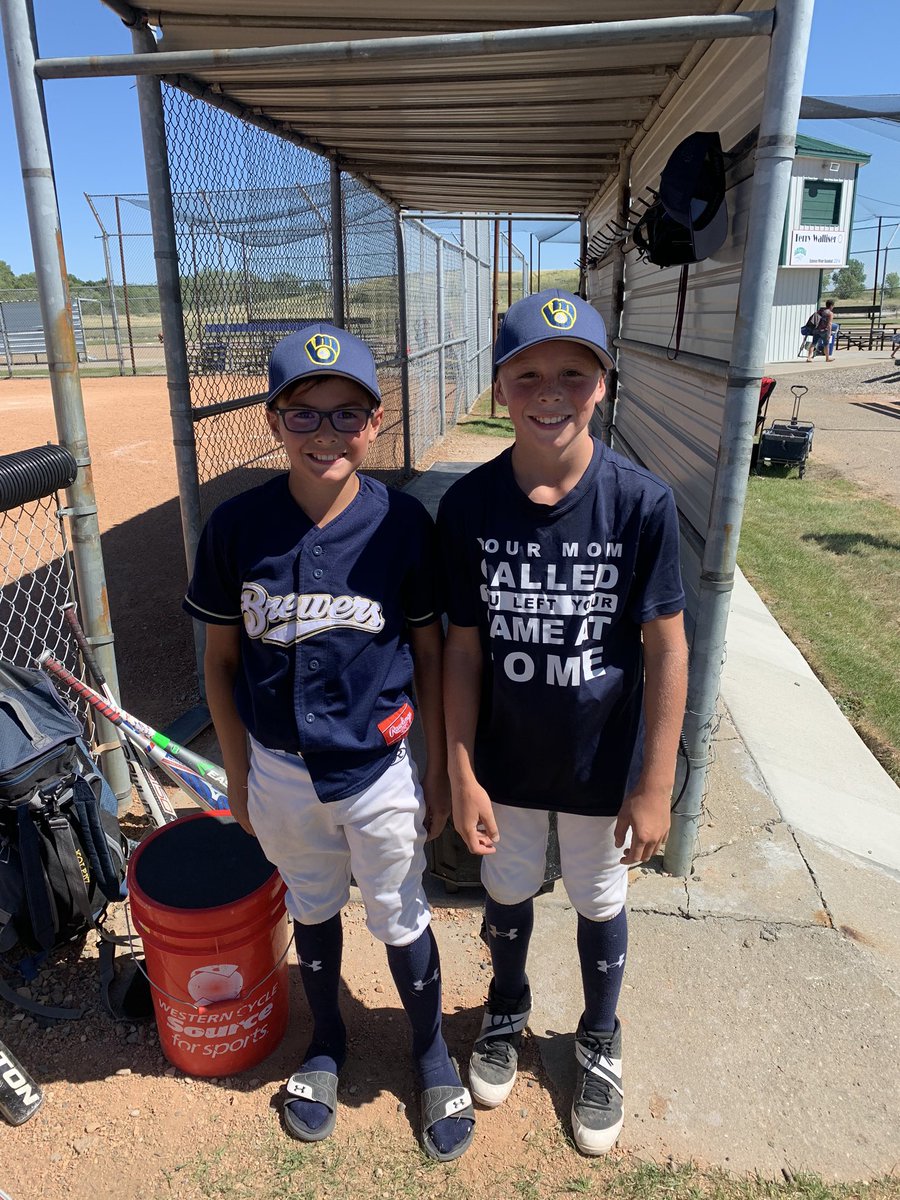 darcyhenry22's tweet image. Highway 39 baseball battle today as Weyburn came to Estevan. The Mosquito Brewers came away with both wins. In the second game Broden Henry was one batter shy of throwing a complete game. 5 2/3 innings pitched with 13 k’s. Logan Kolenz came on for the save. #pitchcount