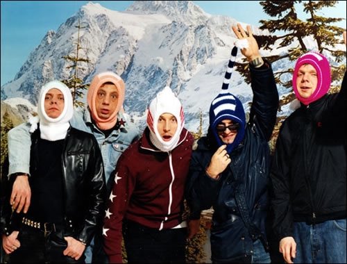 PELAEEJDKBDOD DIMSNCONOFM