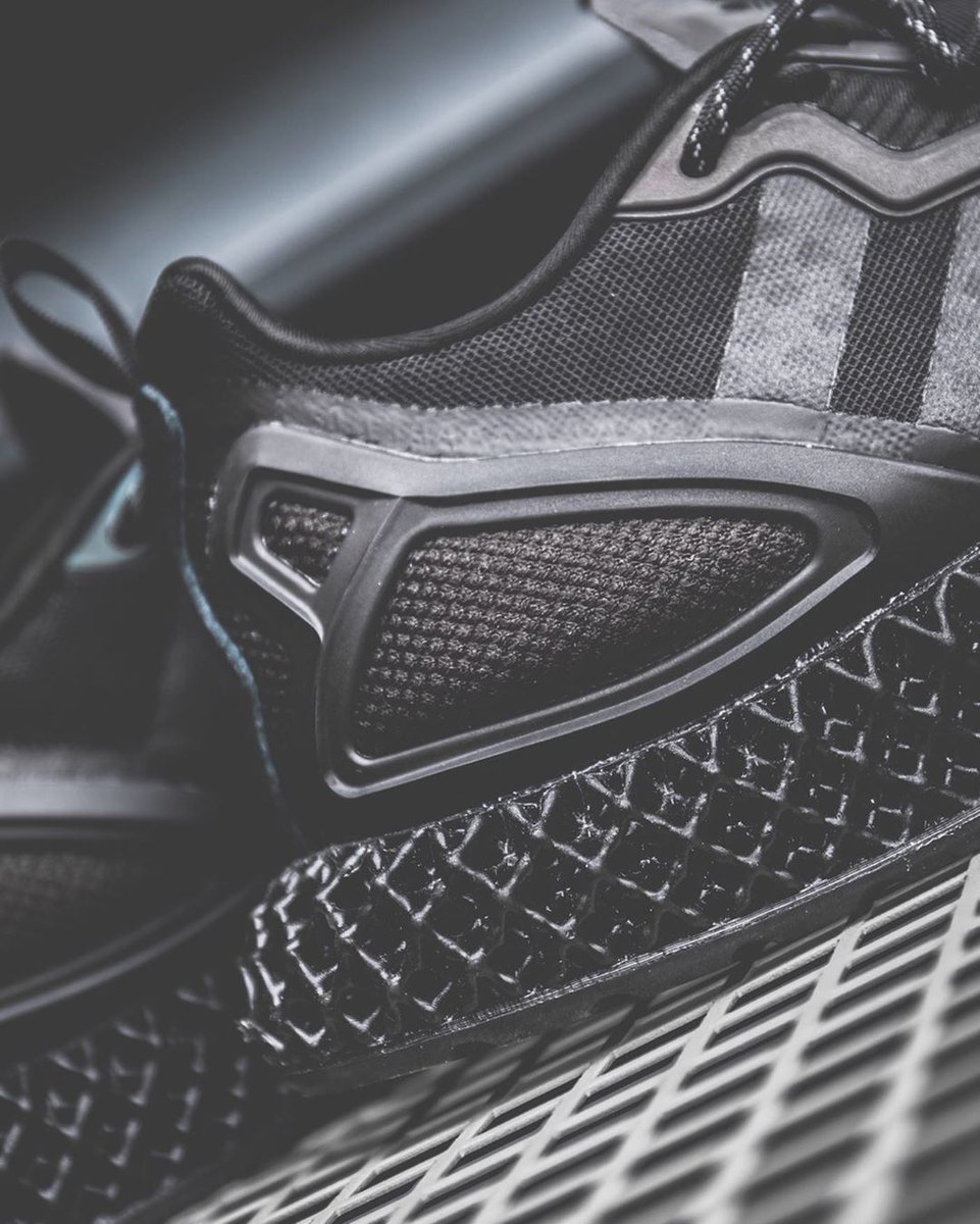 adidas zx 2k 4d triple black
