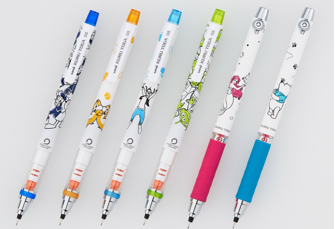 虹の文具館 A Twitter 三菱鉛筆 さんの クルトガが数量限定で入荷しています トレンドの白を軸色のベースに 人気のディズニーキャラクターたちそれぞれに合ったカラーを掛け合わせて すっきりとしたデザインになっています 山口県 光 虹の文具館 A Twitter 三菱鉛筆 さんの クルトガが数量限定で入荷しています トレンドの白を軸色のベースに 人気のディズニーキャラクターたちそれぞれに合ったカラーを掛け合わせて すっきりとしたデザインになっています 山口県 光