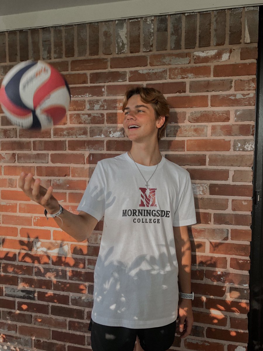 derek225_'s tweet photo. Beyond blessed to announce that i will be furthering my academic and volleyball career at Morningside College, in Sioux City Iowa !! I would like to thank all of Family, Coaches, and Friends for all of the love and support through everything!!! https://t.co/FNCfUTWMrv