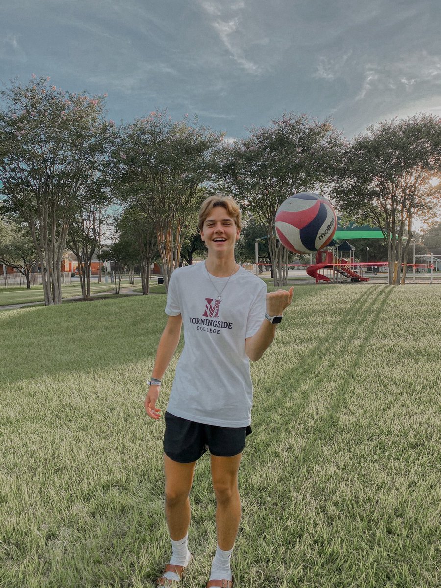 derek225_'s tweet photo. Beyond blessed to announce that i will be furthering my academic and volleyball career at Morningside College, in Sioux City Iowa !! I would like to thank all of Family, Coaches, and Friends for all of the love and support through everything!!! https://t.co/FNCfUTWMrv