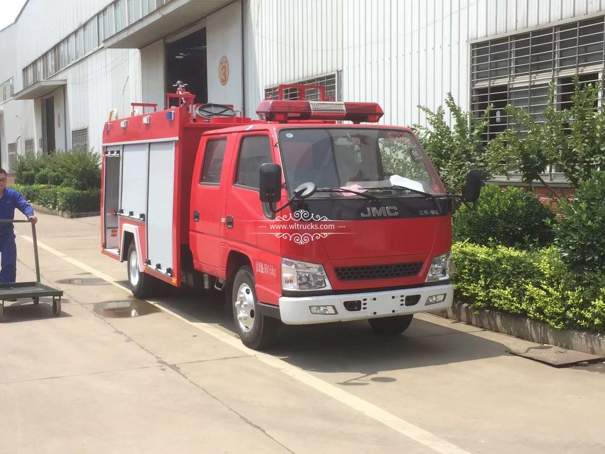 isuzu_trucksale's tweet image. JMC 2000liters water tank fire fighting truck

#JMC #watertank #firefightingtruck #waterfiretruck #firetruck