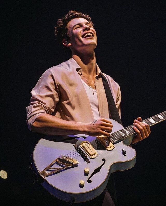 Happy Birthday Shawn Mendes! 