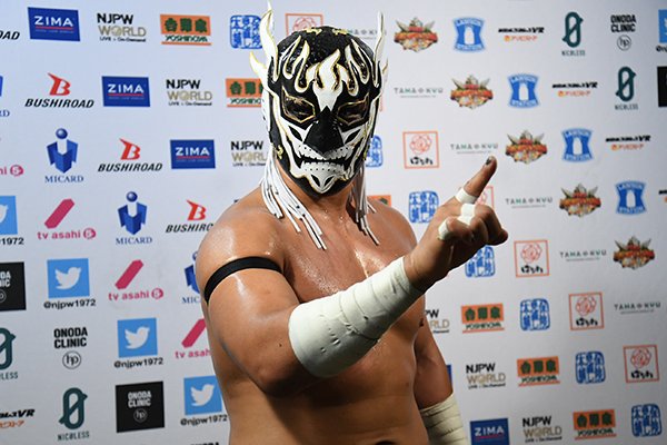 njpw twitter