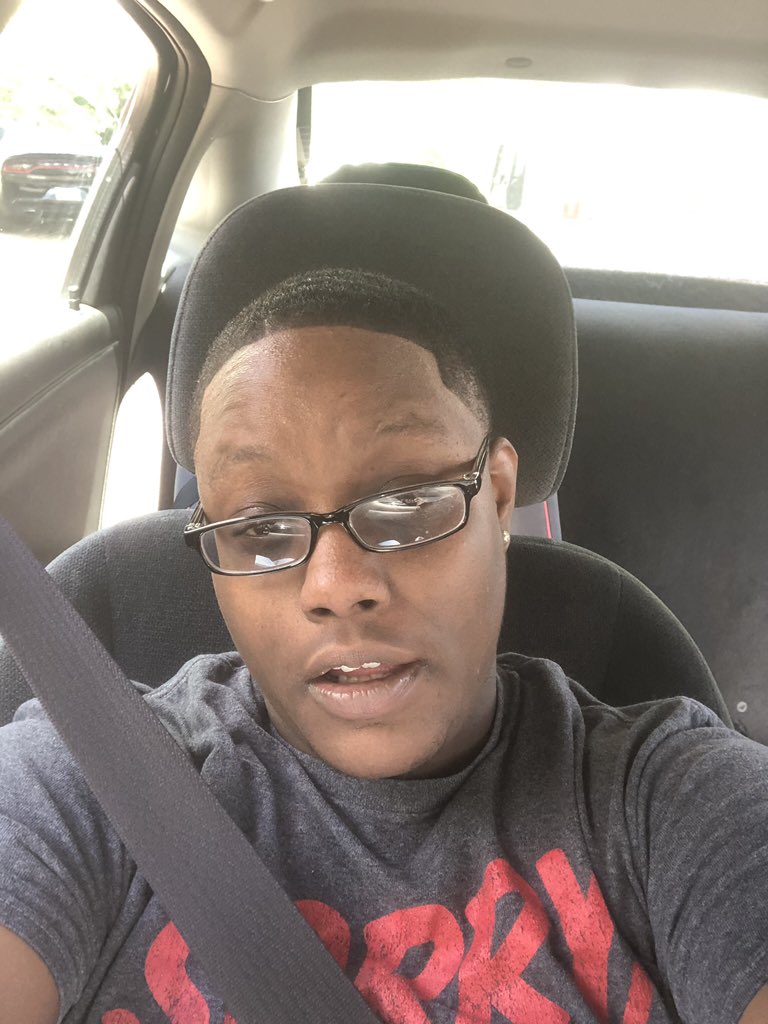 PrinceDavinci23's tweet photo. Hey y’all wats going on? https://t.co/ekEun2al3n