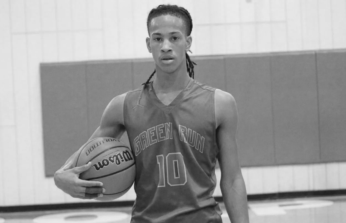 RunStallions's tweet photo. Today would've marked the 20th birthday of Ashley 'AJ' James.

His legacy goes beyond the 1298 points (2nd in Green Run history), 369 rebounds, 231 steals, 195 assists and 84-16 varsity record that included "The Shot," to State's.

💚💙#LLAJ 
#GreenRunLegend 
#ForeverInOurHearts https://t.co/OG1AfkxJMw