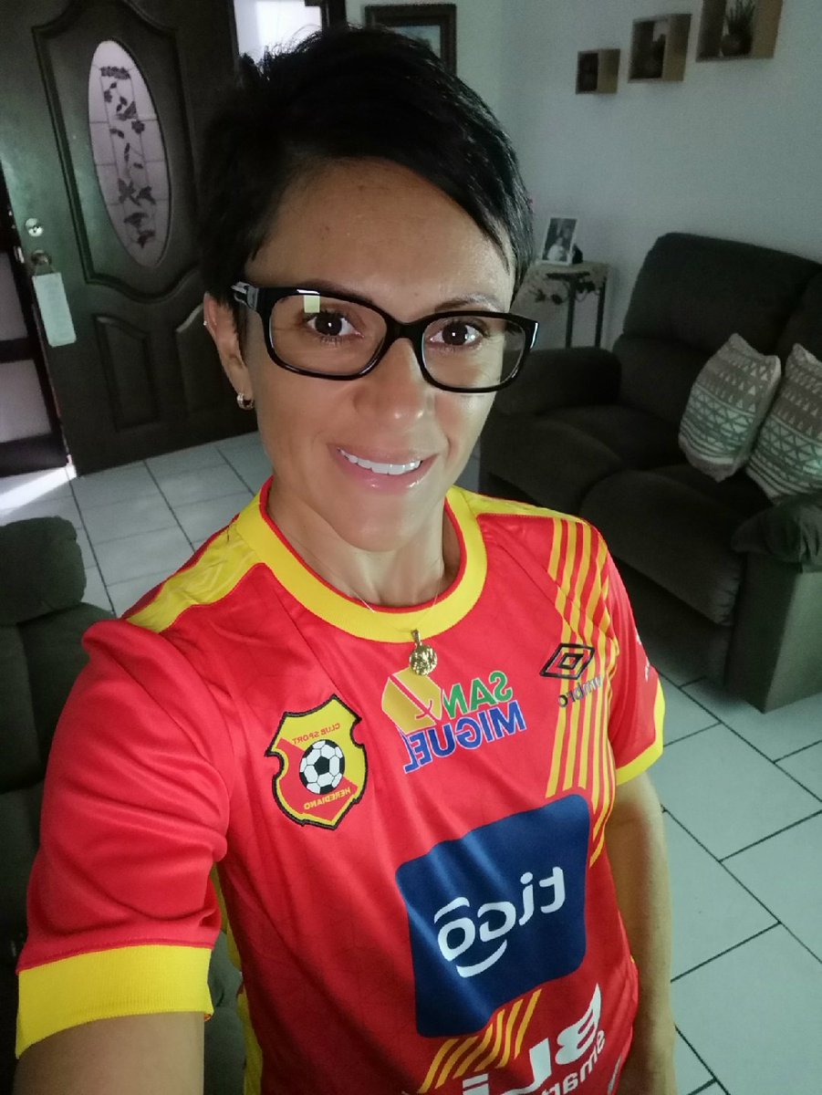 Guerrero16K's tweet photo. Cómo no amarlos!!!!!! 🙌🏼 ❤️💛🥳🥳🥳 @CamerinoCSH @csherediano1921 Felicidades!!!! ❤️💛🎉🏆 https://t.co/UfHcnXbtAJ