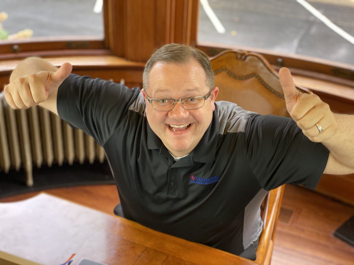 TalentMagnetI's tweet photo. Wishing @mikesipplejr a great time hosting tonight's #HRSocialHour 7-8PM! Mike loves his faith, family and helping humans achieve excellence and balance in their relationships, work, community & life. Click the hashtag #HRSocialHour now to join the conversation. #TalentMagnetTime https://t.co/5BiQAIEQ1B