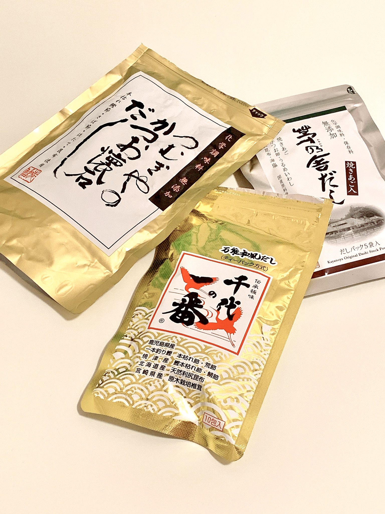 Ku Nel クウネル そうめん 登場率が高めな我が家 今日は濃いめにお出汁をとって みょうがやショウガなど好きな薬味をたっぷりと 後半味が単調になってきたら ごま油をすこーし垂らすとまた違った風味を楽しめます お出汁は 千代の一番 茅乃舎 Ku Nel クウネル そうめん 登場率が高めな我が家 今日は濃いめにお出汁をとって みょうがやショウガなど好きな薬味をたっぷりと 後半味が単調になってきたら ごま油をすこーし垂らすとまた違った風味を楽しめます お出汁は 千代の一番 茅乃舎
