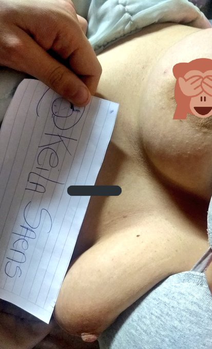 Hola mis beb&eacute;s les dejo una fotito para que disfruten 😘😍 https://t.co/TFn9TMMxOI