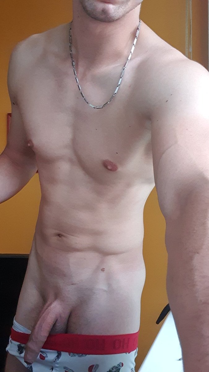 ballapeter01's tweet photo. #jóreggelt #jó #reggelt #csajok #sex https://t.co/ydCkZ2vg3X