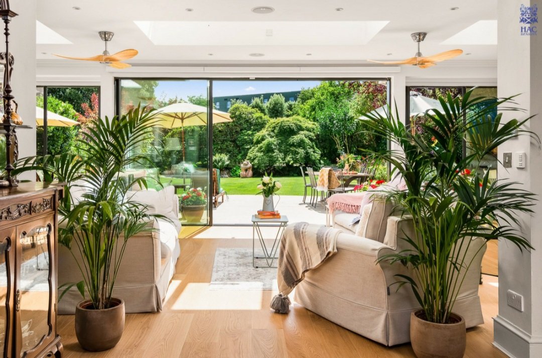 MullinsInterior's tweet photo. Previous project by HAC Designs. Photographed in Wimbledon! 📸
A rear single storey extension, which includes three lanterns &amp; a run of glass elements such as windows &amp; doors to let as much light into the space as possible. Also have a great connection with the beautiful garden. https://t.co/LxV7UuPY1n