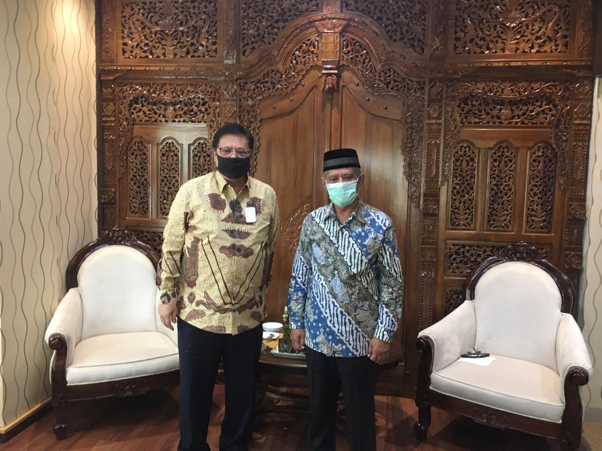 Masalah kebangsaan memang memerlukan diskusi dan dialog banyak pihak,  karena  kompleksitas problem kebangsaan itu   menyangkut berbagai aspek. 
m.muhammadiyah.or.id/id/news-19513-…
#Muhammadiyah #Ekonomi