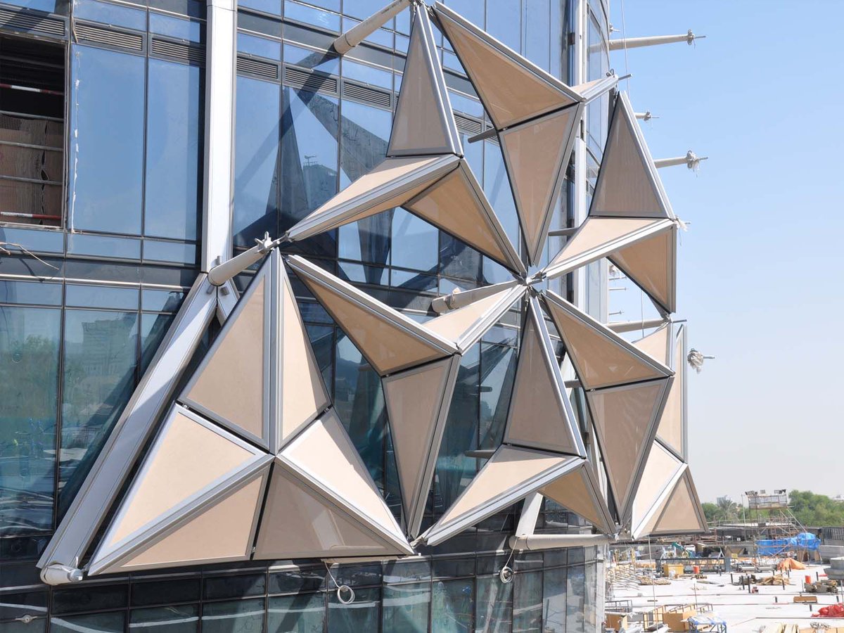 Mary_Ta7's tweet image. The engineers make sure the panels (mashrabiya) are secured safely and firmly into the building and can withstand the high wind pressures preventing them to be torn apart.  cas-engineers.com/need-a-mashrab… #UAE #facade #structuraldesign