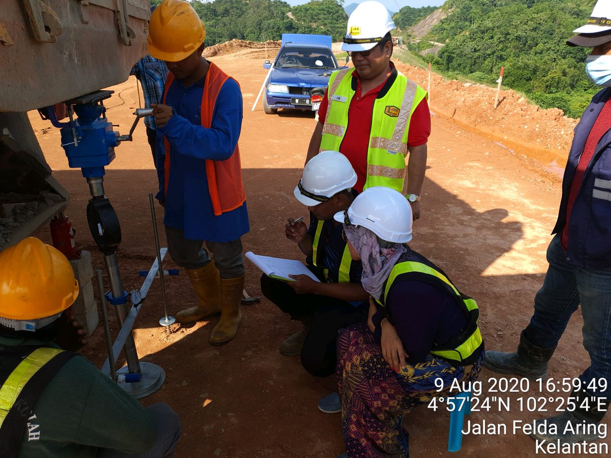 UPKEcer3's tweet photo. Insitu Testing CBR at CH18275 Projek Pakej 6A. https://t.co/zPmEDrmJWS