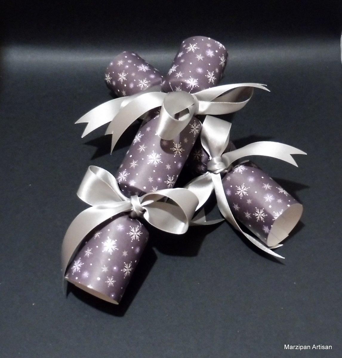 marzipanartisan's tweet photo. Pefrect little gift or that finishing touch for your Christmas table.... #etsy shop: Marzipan Sweet Filled Christmas Crackers - Dark Grey https://t.co/vS2w5XplIS #christmas #marzipanfruit #marzipanveg #pullingcrackers #tabledecor #partyfavors #presentcracker https://t.co/LBef3pcxHL