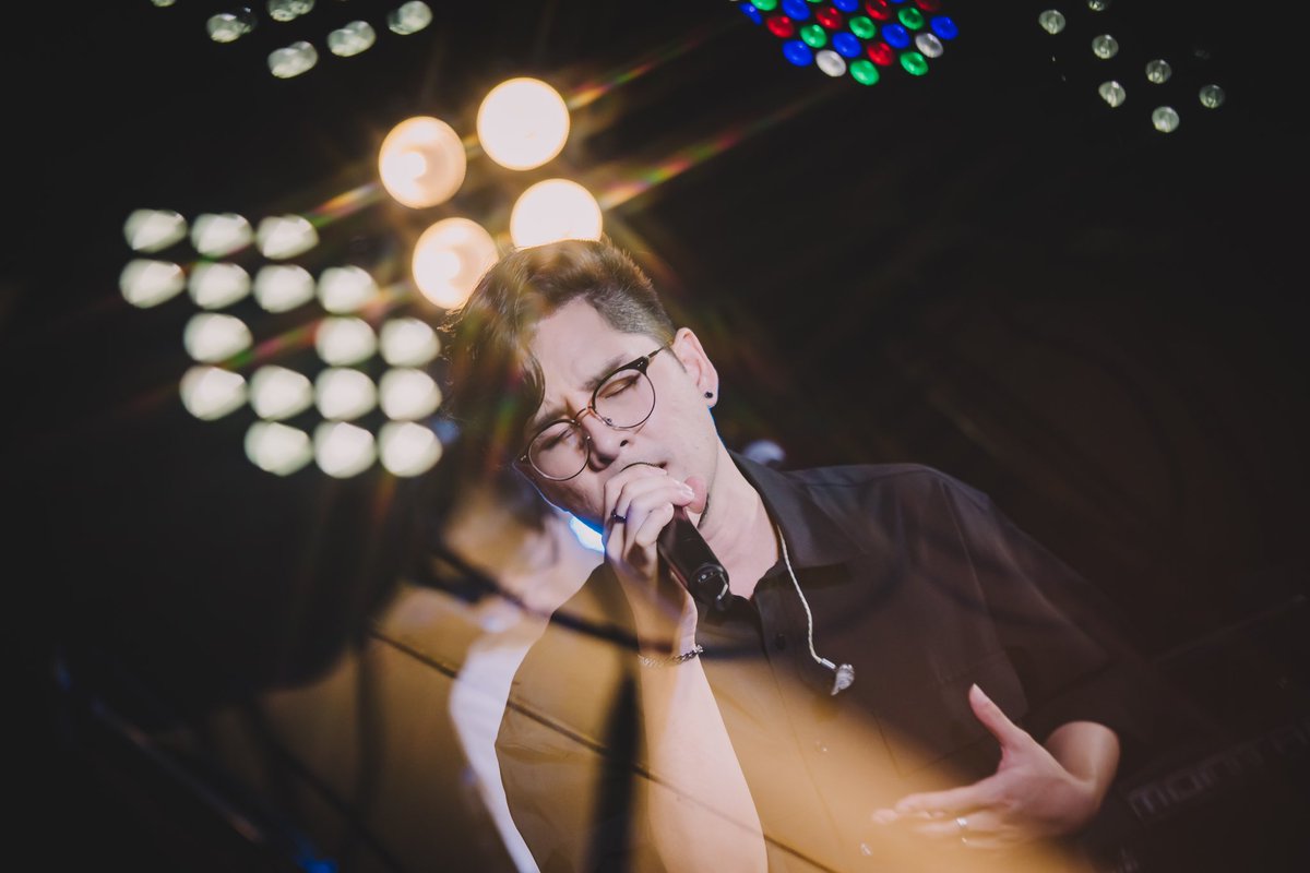 tomisarafc's tweet photo. วันหยุดนี้ใครยังเหงา ไปชมคอนเสิร์ต Cover Night Live ย้อนหลัง ได้ทาง Greenwave Fanpage และ Youtube Atimeonline นะคะ 

#TomIsara
#Greenwave1065
#CovernightLive https://t.co/h6OfO39mKn