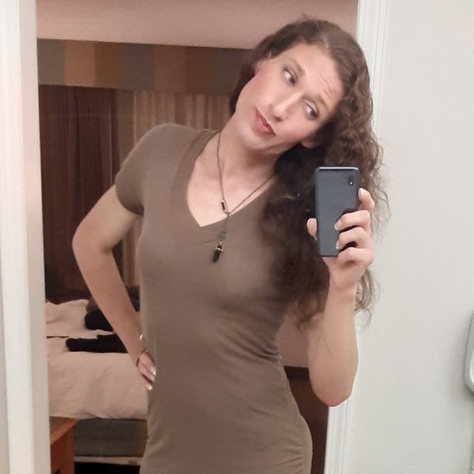 Feelin' cute.. At the hotel, right before checkout #girlslikeus #mtf #TransIsBeautiful #transandproud<a href="/tag/transisbeautiful"class="tags"><span>#transisbeautiful</span></a><a href="/tag/mtf"class="tags"><span>#mtf</span></a><a href="/tag/girlslikeus"class="tags"><span>#girlslikeus</span></a><a href="/tag/transwomenarewomen"class="tags"><span>#transwomenarewomen</span></a>