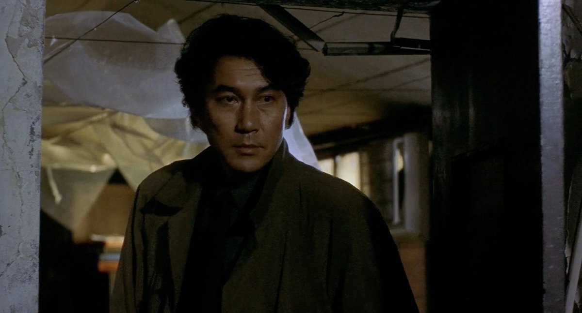 Background X shapes I noticed (2/5)Wires/cage bars/powerlines